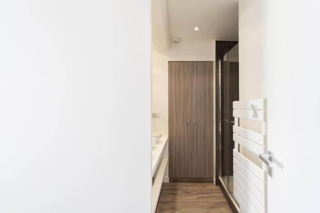 #40 Bright Sea View Suite For 6 2Mins Walk Port & Sea Villefranche-sur-Mer Exterior photo
