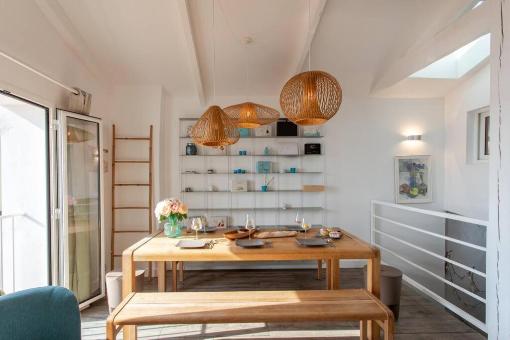 #40 Bright Sea View Suite For 6 2Mins Walk Port & Sea Villefranche-sur-Mer Exterior photo